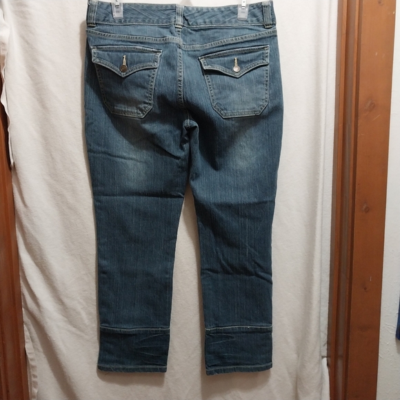 Daisy Fuentes Cropped Jeans - Picture 6 of 6